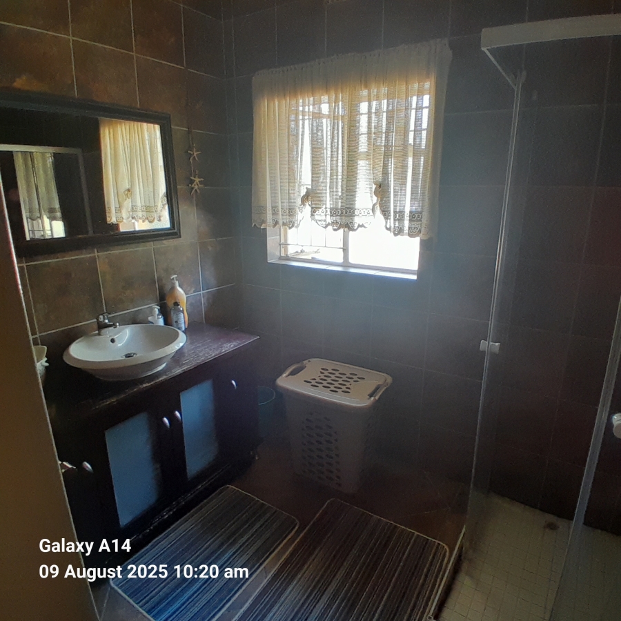 4 Bedroom Property for Sale in Protea Park North West